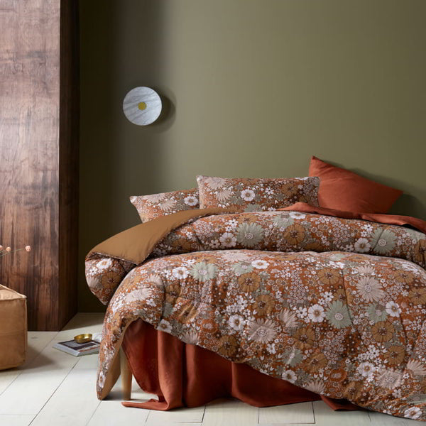 High-quality washed cotton comforter set with a floral pattern, ensuring year-round comfort and style.