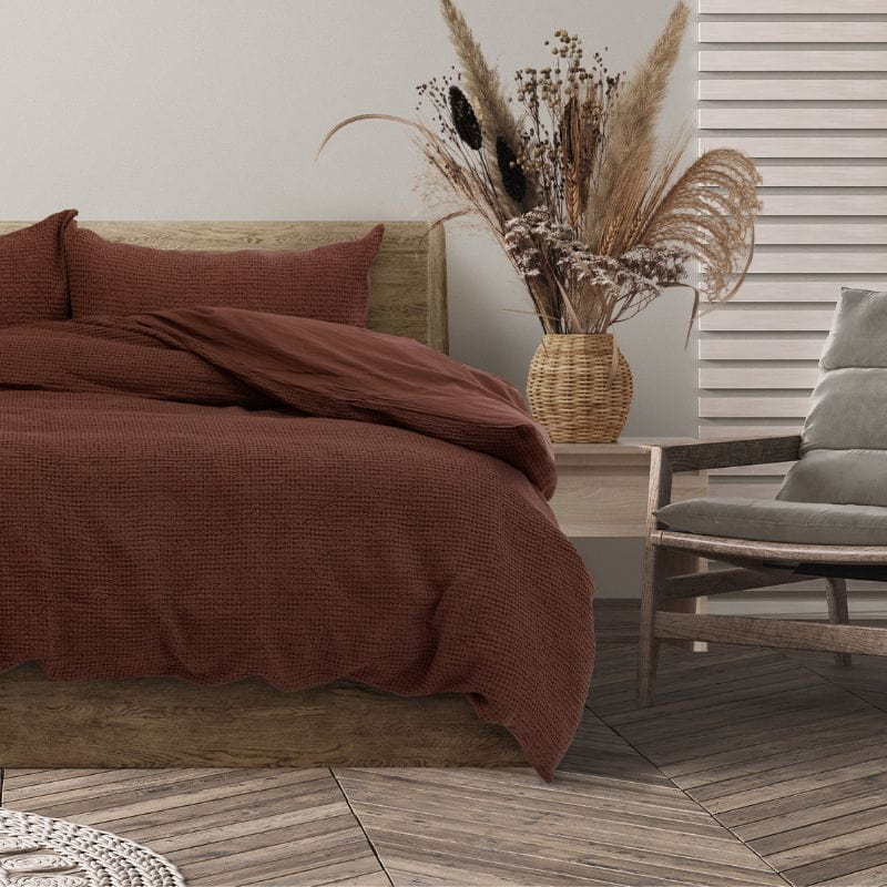 Experience the cosy charm of the brown quilt cover set, featuring a vintage cotton design with textured waffle for added depth and warmth.