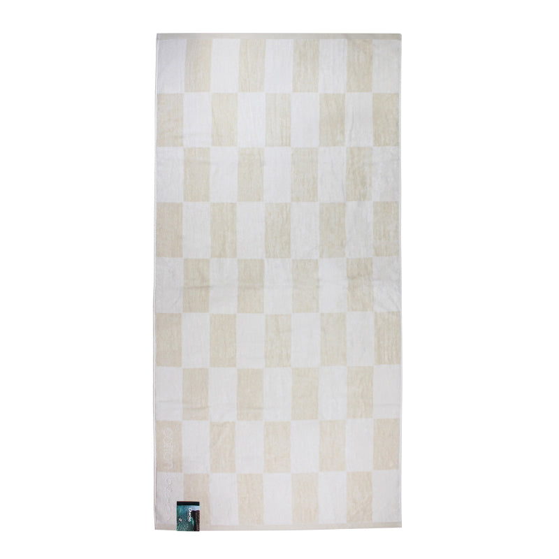 Back details of a calming beach checkerboard design towel, ideal for a tranquil beach day experience.