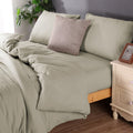 Luxuriously soft silver duvet cover and fitted sheet set made of premium microflannel for a cosy haven in your bedroom.