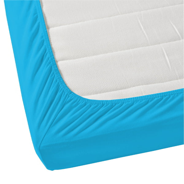 A luxurious mattress with La Via Aqua Cotton fitted sheet, offering comfort and elegance for a restful night's sleep.