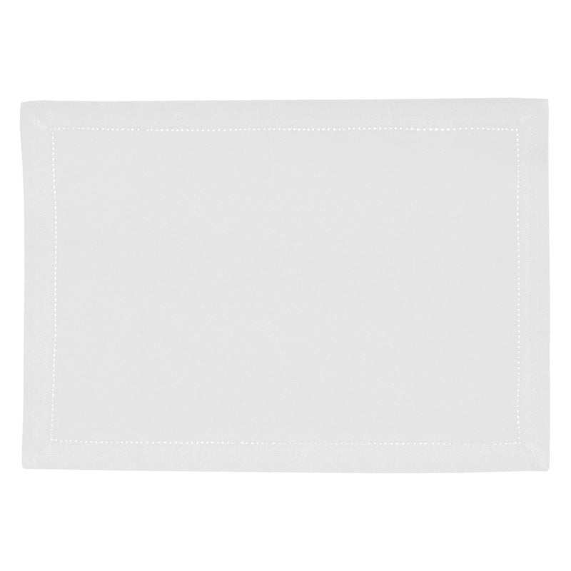 Elegant white placemat designed to enhance dining aesthetics with its sophisticated hemstitch.